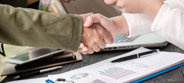 Trilogy agent and client are shaking hand