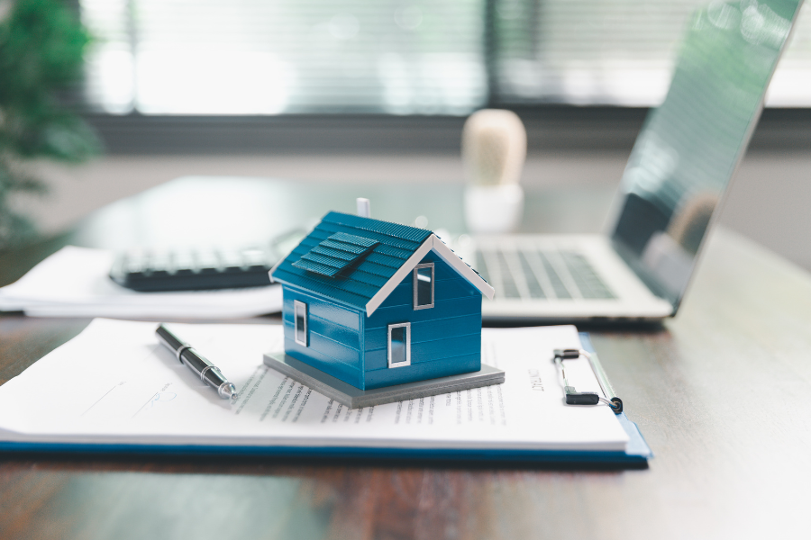 What Happens If There's a Lien on the Property I'm Buying?