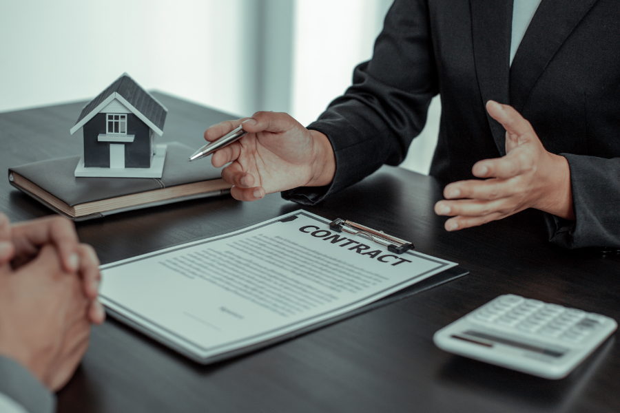 Why Title Searches Matter More in Commercial Transactions
